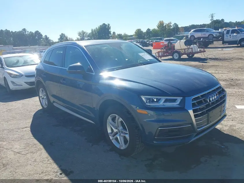 Audi Q5 2.0T Premium/2.0T Tech Premium 2018