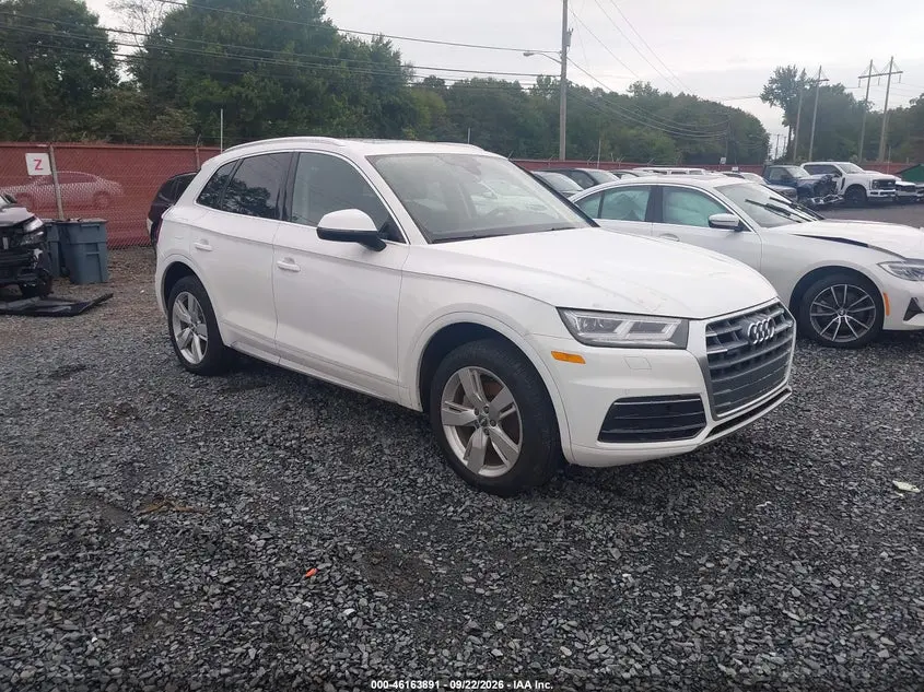 Audi Q5 2.0T Premium/2.0T Tech Premium 2018