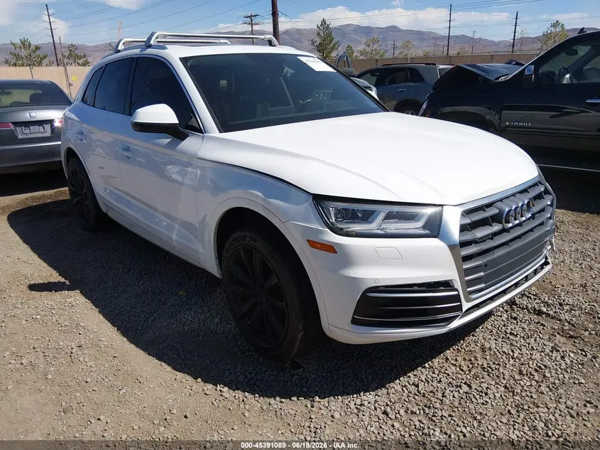Audi Q5 2.0T Premium/2.0T Tech Premium 2018