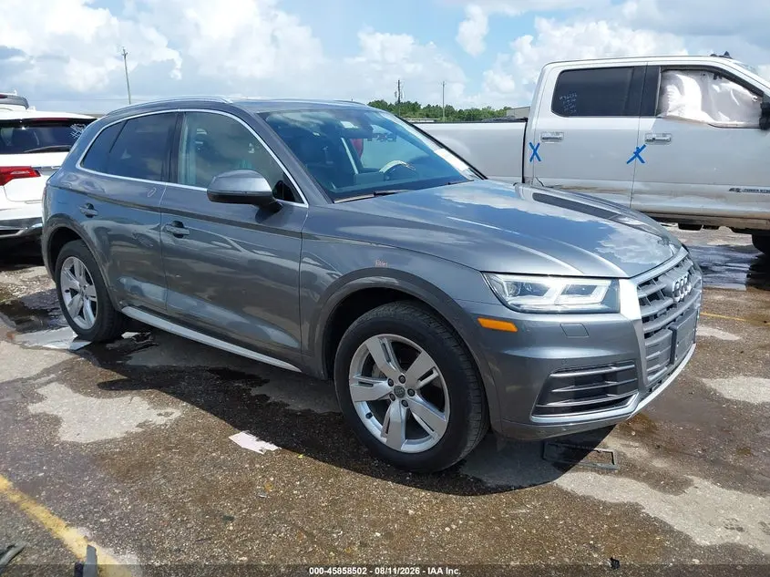 Audi Q5 2.0T Premium/2.0T Tech Premium 2018