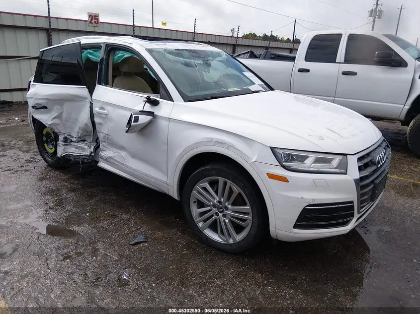 Audi Q5 2.0T Premium/2.0T Tech Premium 2018