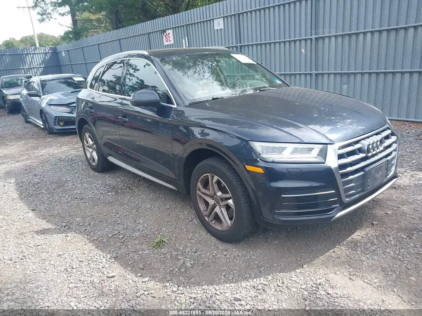 Audi Q5 2.0T Premium/2.0T Tech Premium 2018