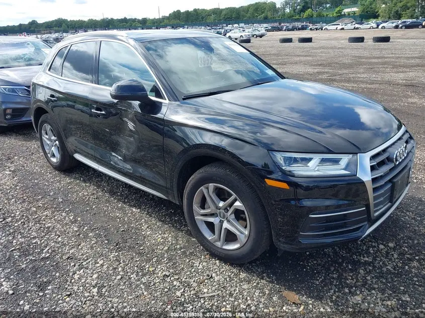 Audi Q5 2.0T Premium/2.0T Tech Premium 2018