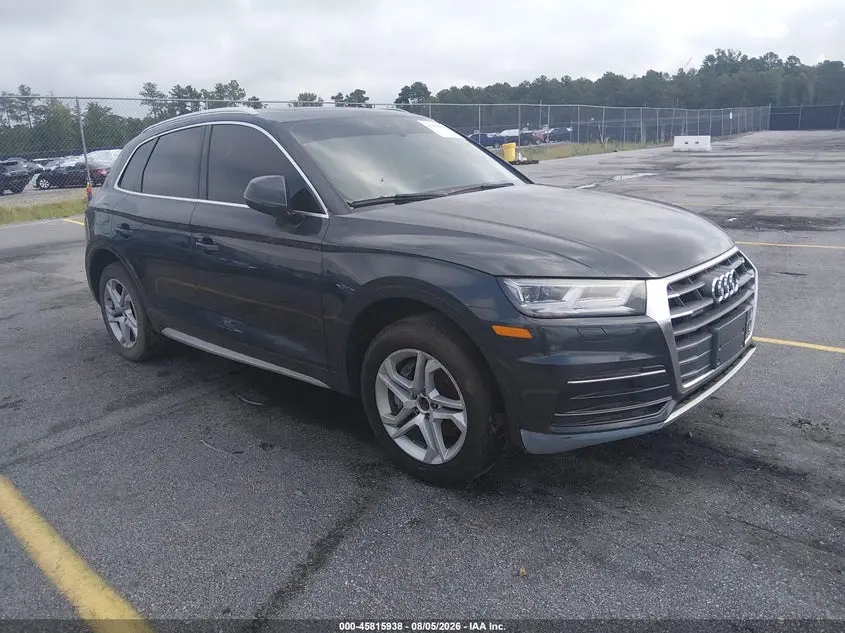 Audi Q5 2.0T Premium/2.0T Tech Premium 2018