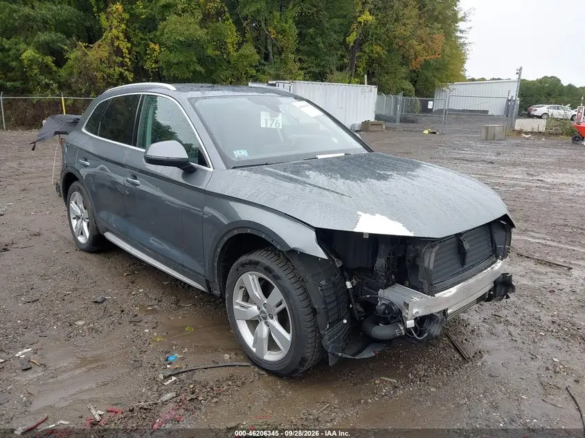 Audi Q5 2.0T Premium/2.0T Tech Premium 2018