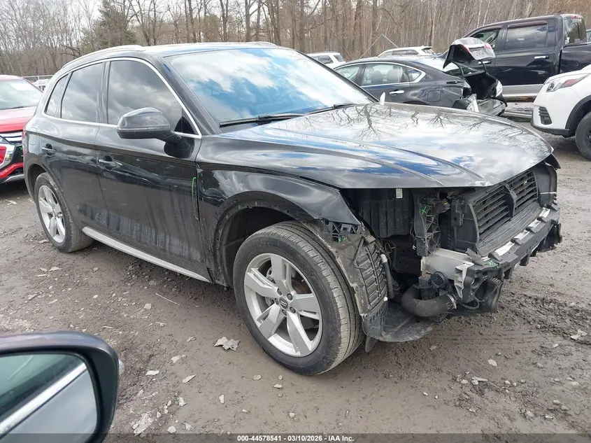 Audi Q5 2.0T Premium/2.0T Tech Premium 2018