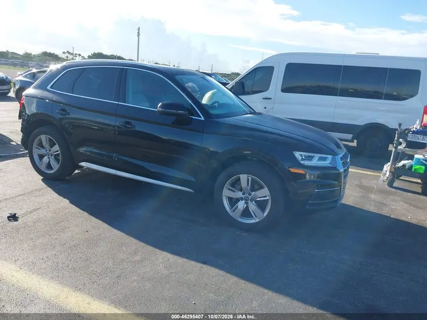 Audi Q5 2.0T Premium/2.0T Tech Premium 2018