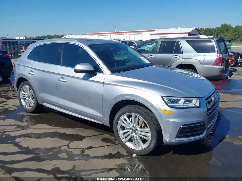 Audi Q5 2.0T Premium/2.0T Tech Premium 2018
