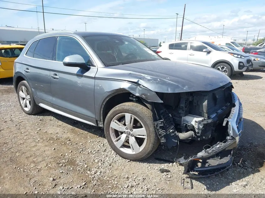 Audi Q5 2.0T Premium/2.0T Tech Premium 2018