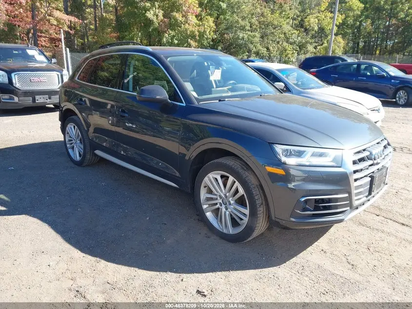 Audi Q5 2.0T Premium/2.0T Tech Premium 2018