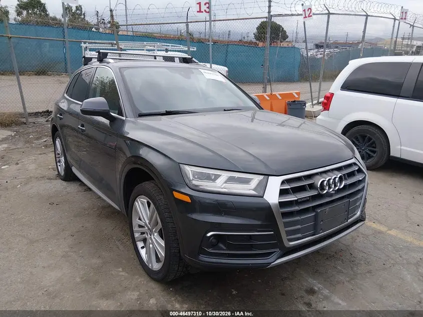 Audi Q5 2.0T Premium/2.0T Tech Premium 2018
