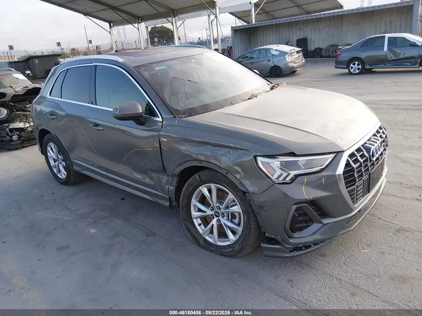 Audi Q3 Premium 45 Tfsi S Line Quattro Tiptronic 2024