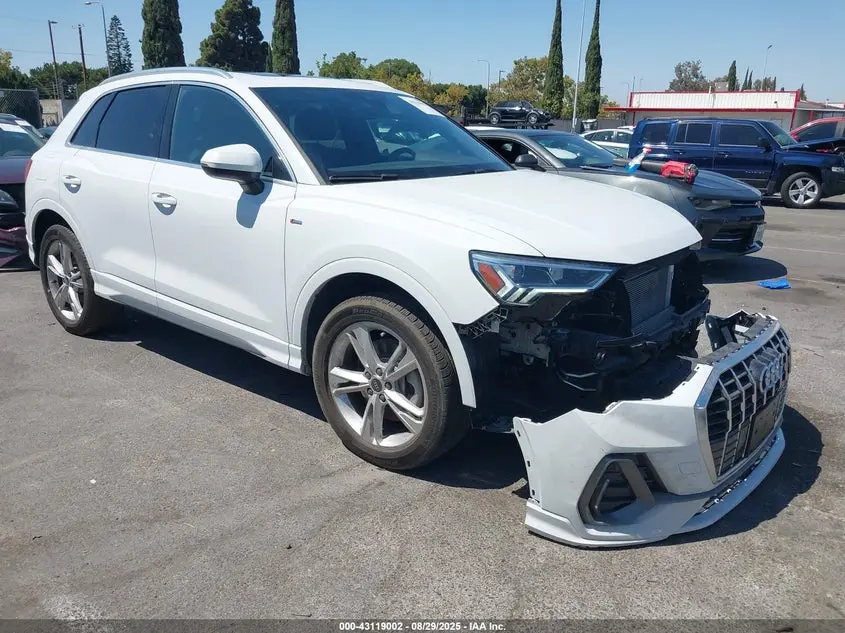 Audi Q3 Premium 45 Tfsi S Line Quattro Tiptronic 2023