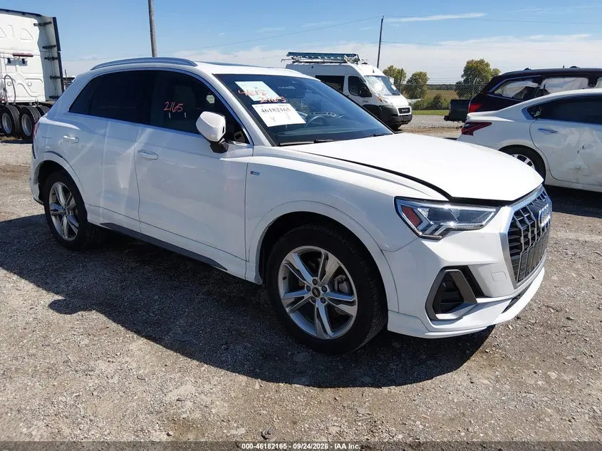 Audi Q3 Premium 45 Tfsi S Line Quattro Tiptronic 2024