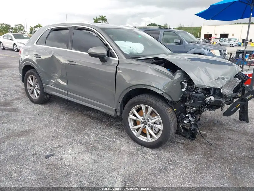 Audi Q3 Premium 45 Tfsi S Line Quattro Tiptronic 2024