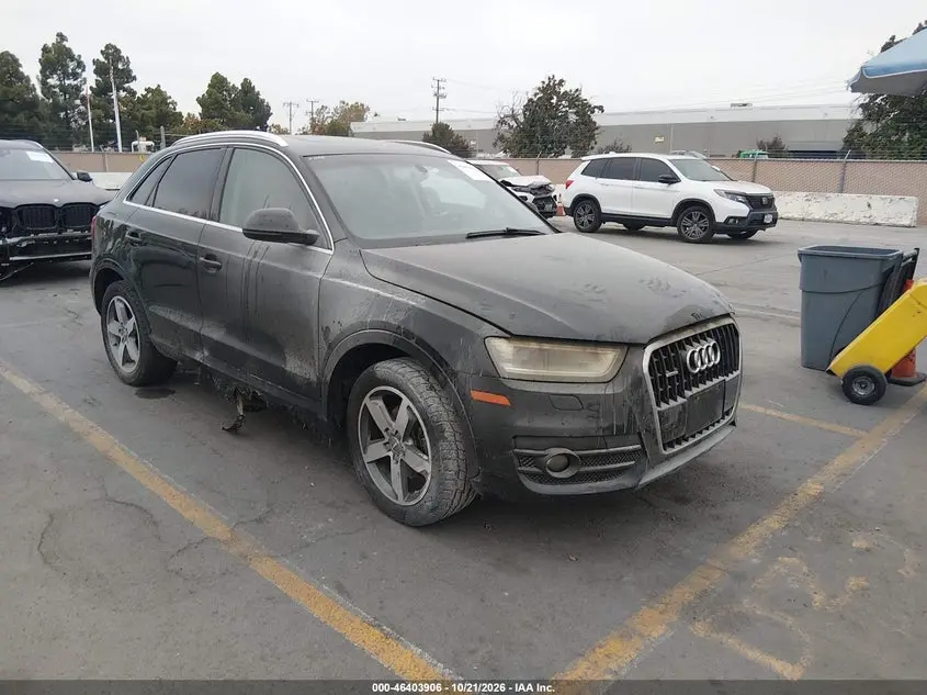 Audi Q3 2.0T Premium Plus 2015