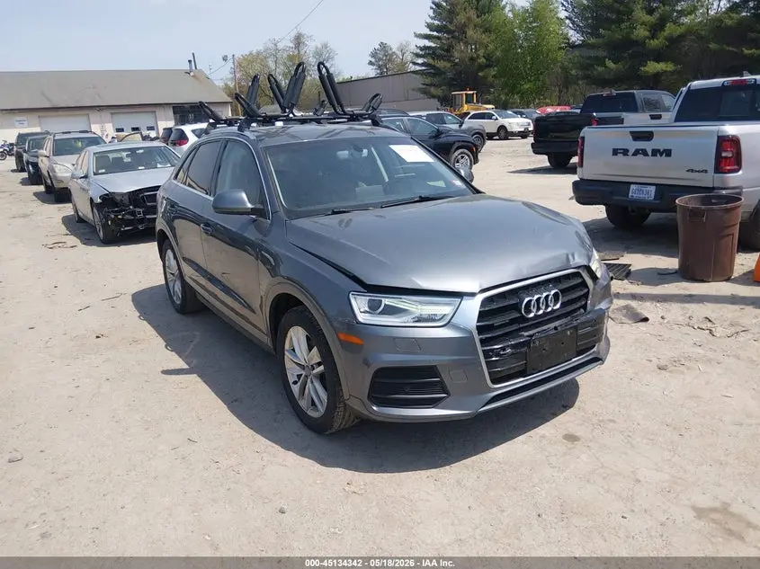 Audi Q3 2.0T Premium Plus 2016