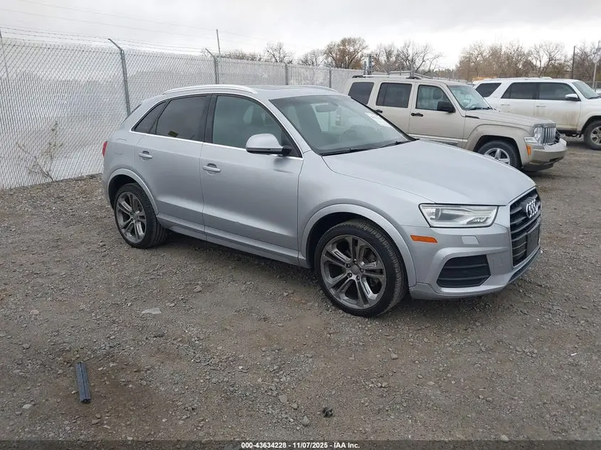 Audi Q3 2.0T Premium Plus 2015