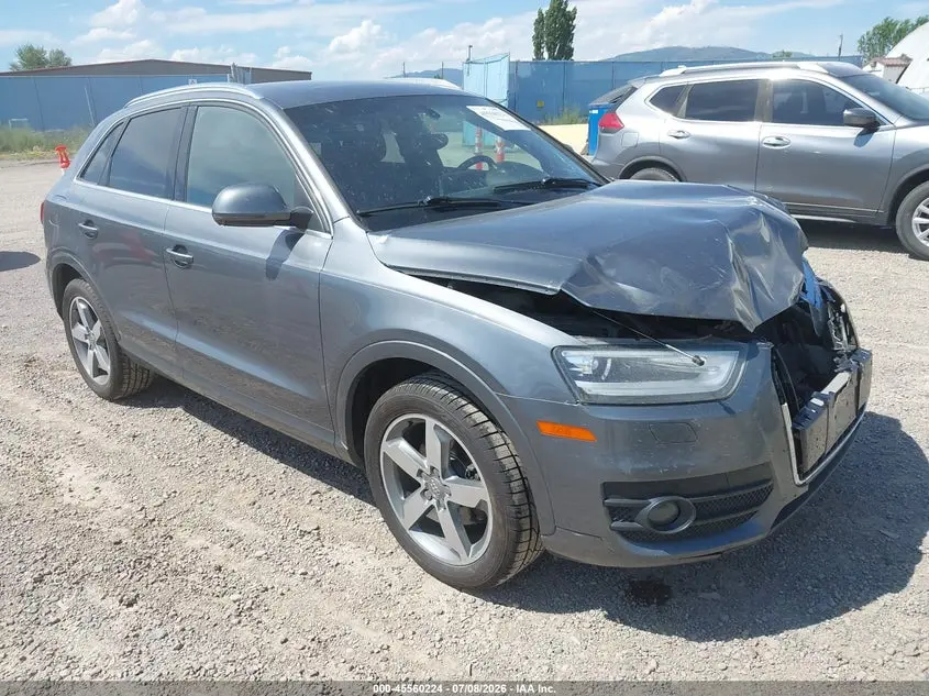 Audi Q3 2.0T Premium Plus 2015