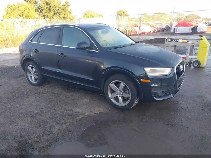 Audi Q3 2.0T Premium Plus 2015