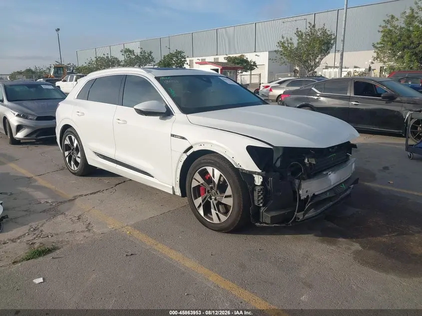 Audi E-Tron Premium Plus Quattro 2023