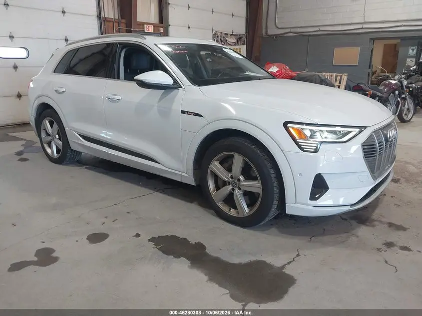 Audi E-Tron Premium Plus 2019
