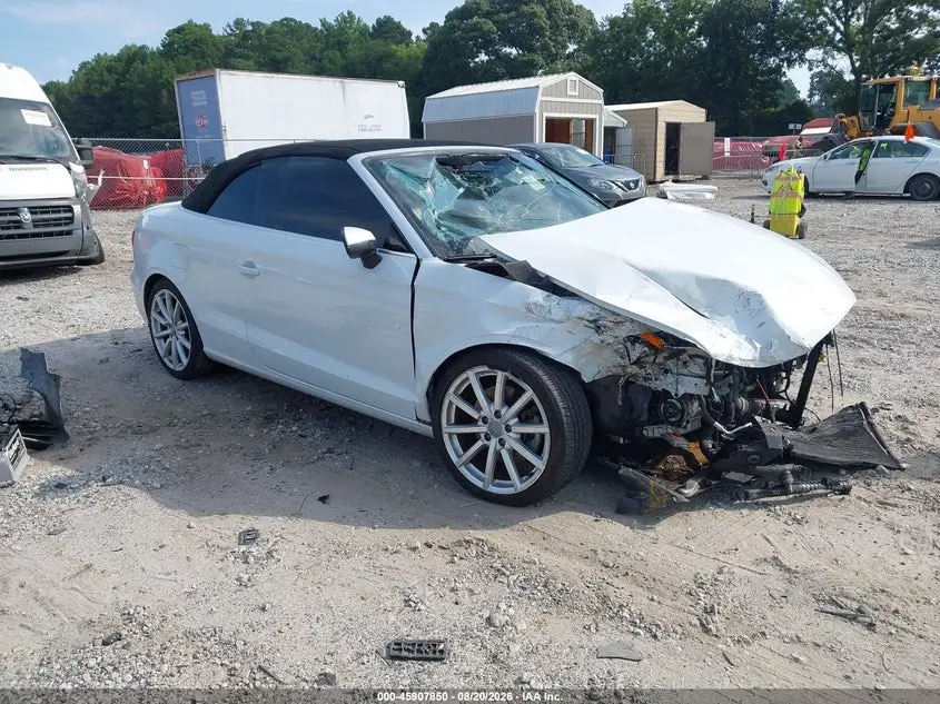 Audi A3 2.0T Premium 2015