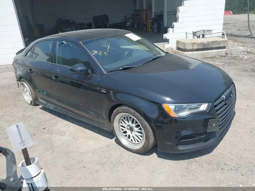 Audi A3 2.0T Premium 2016