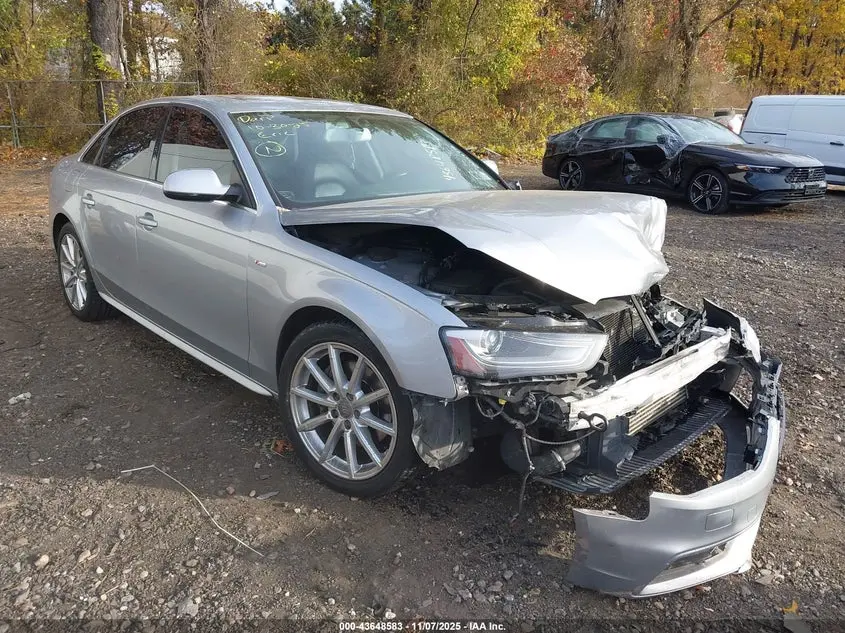 Audi A4 2.0T Premium 2015