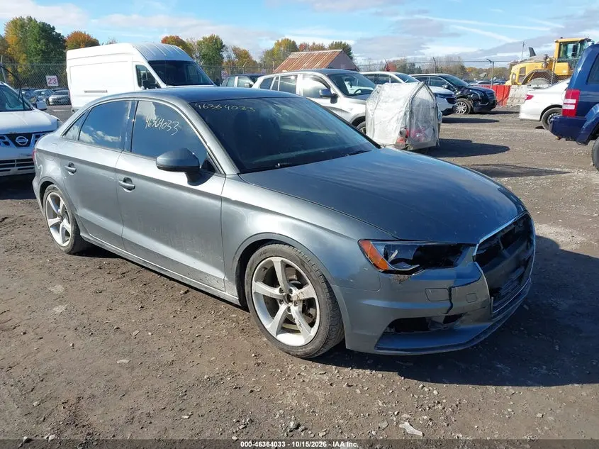 Audi A3 2.0T Premium 2015