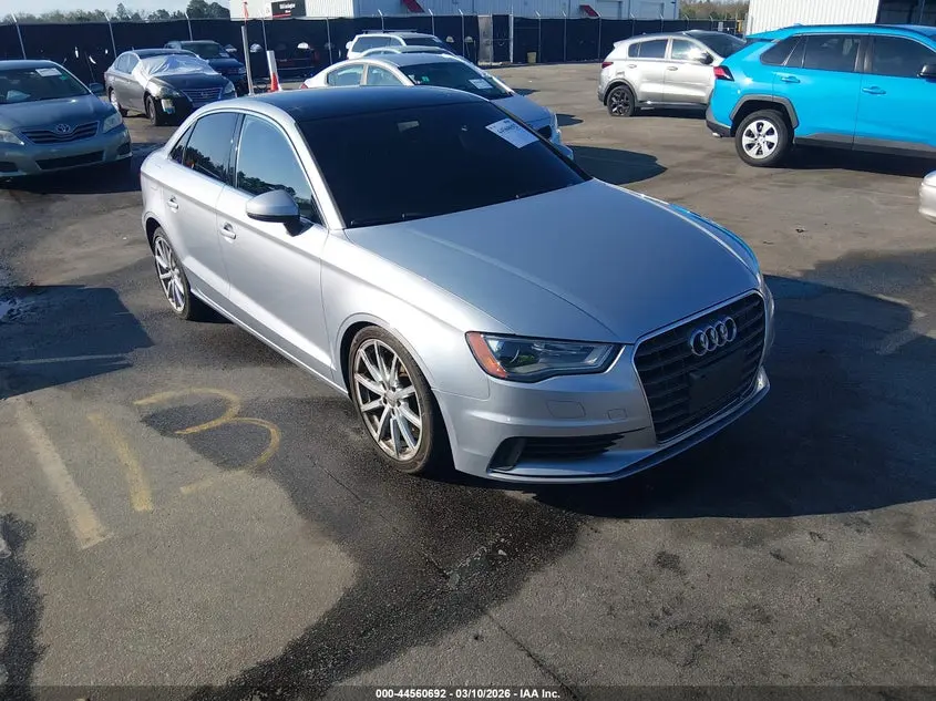 Audi A3 1.8T Premium 2015