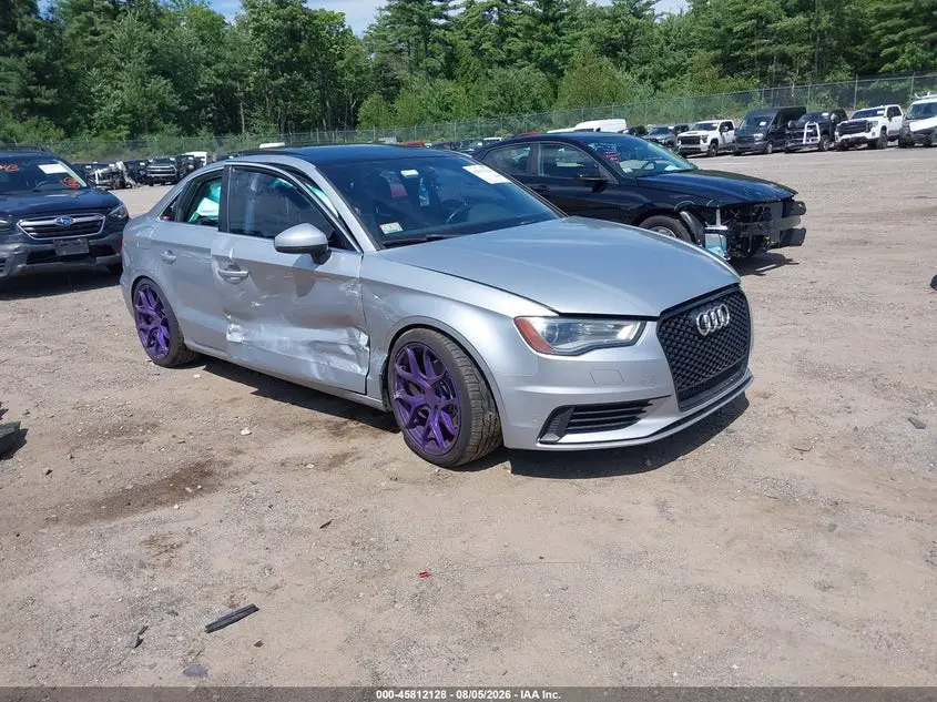 Audi A3 2.0T Premium 2015