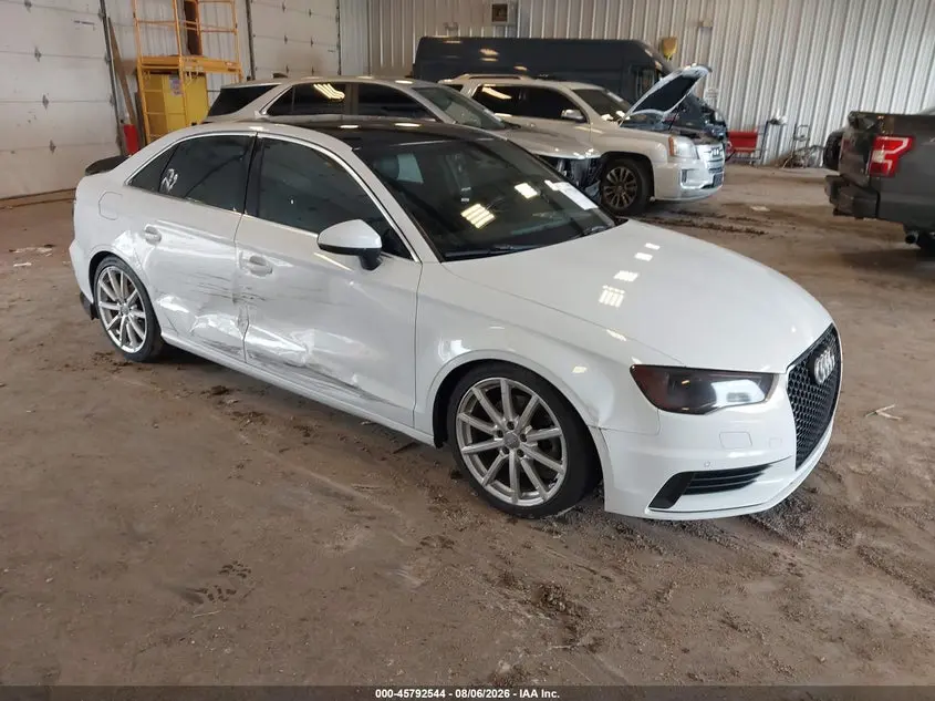 Audi A3 2.0T Premium 2015