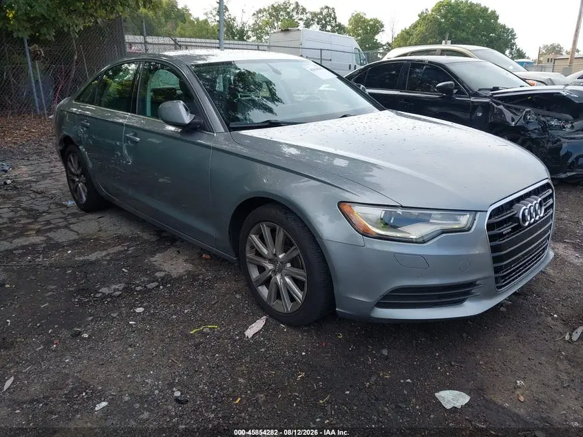 Audi A6 2.0T Premium 2015