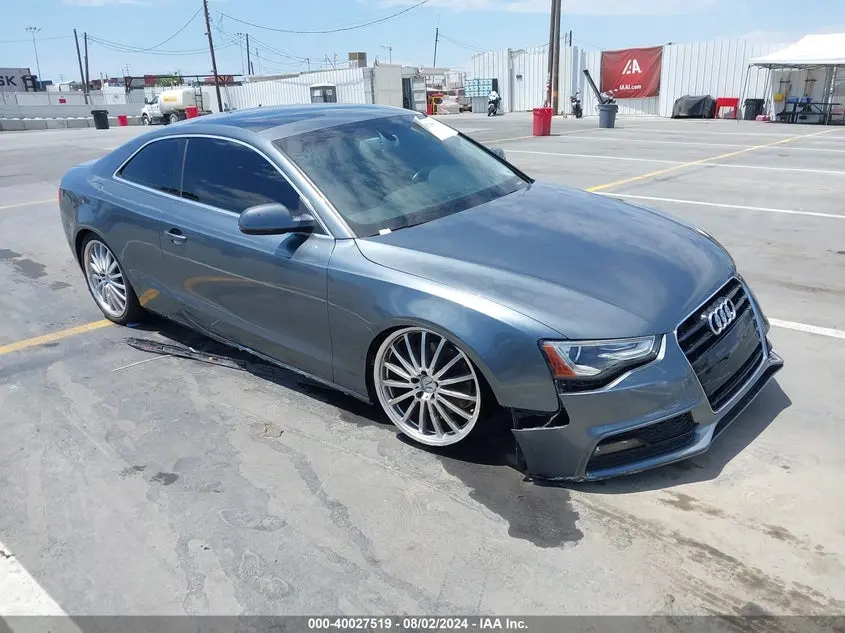 Audi A5 2.0T Premium 2015