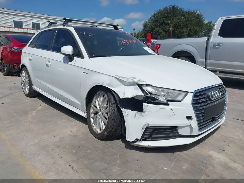 Audi A3 E-Tron 1.4T Premium/1.4T Tech Premium 2018