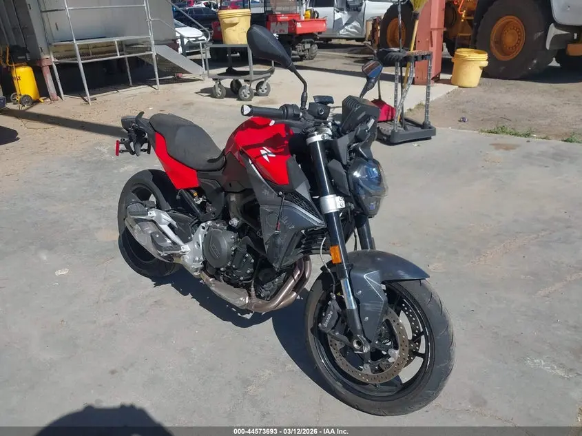 BMW F 900 R 2024