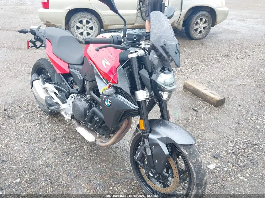 BMW F 900 R 2024