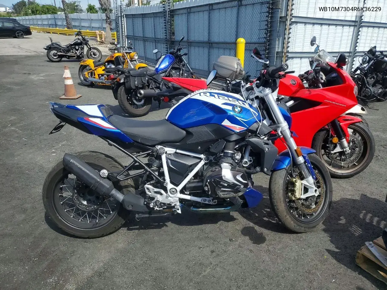 BMW R 1250 R 2024