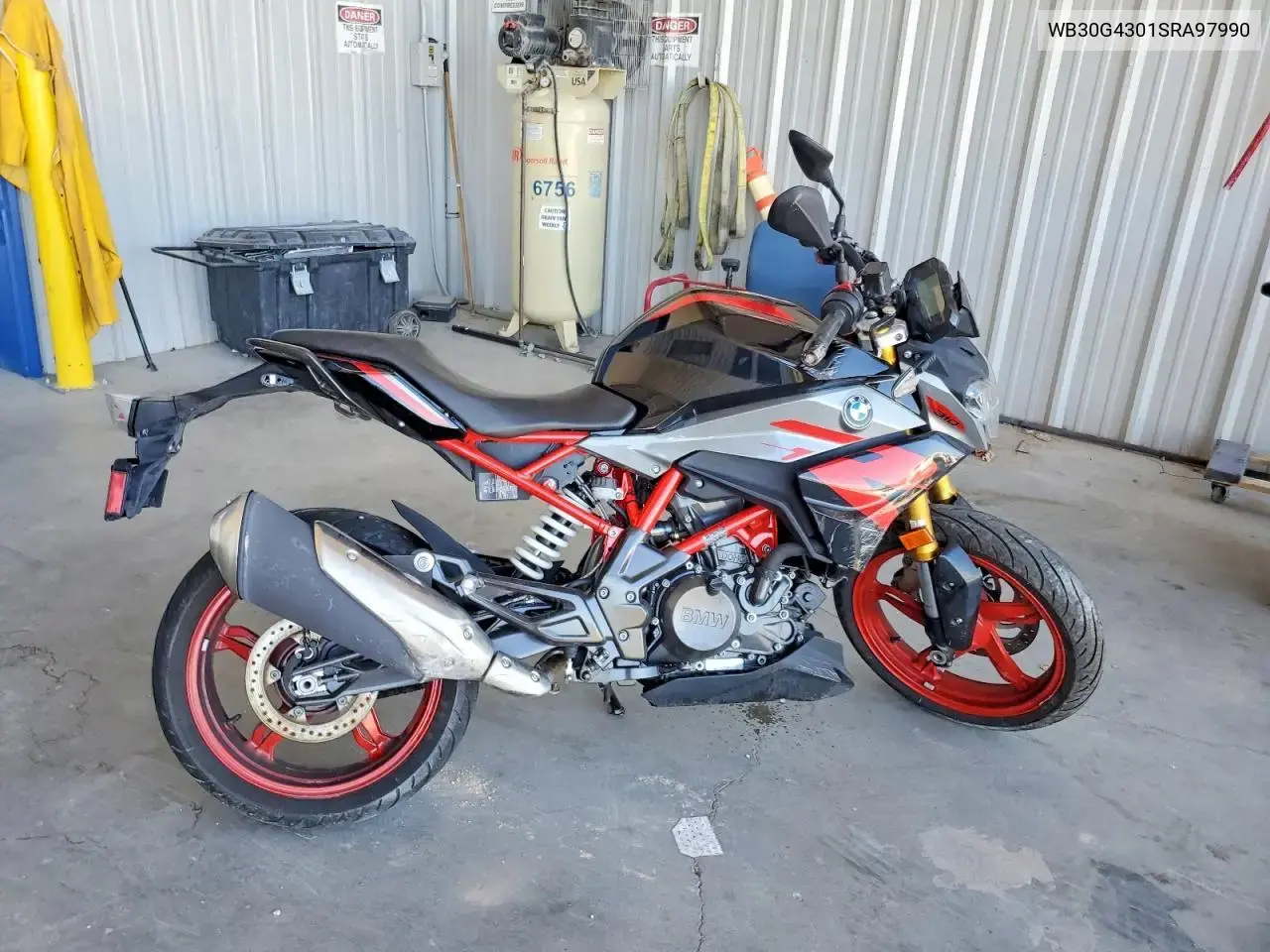 BMW G310 R 2025
