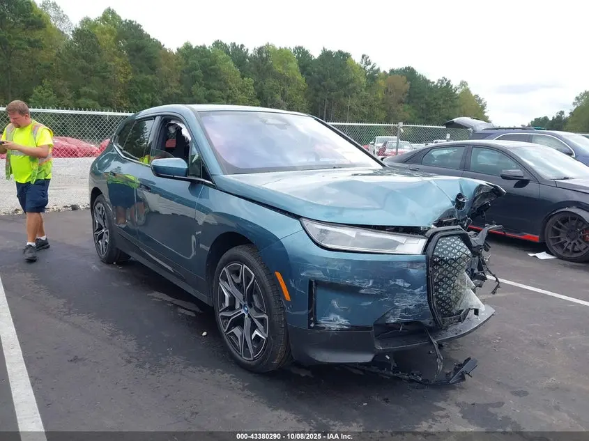 BMW Ix xDrive50 2023