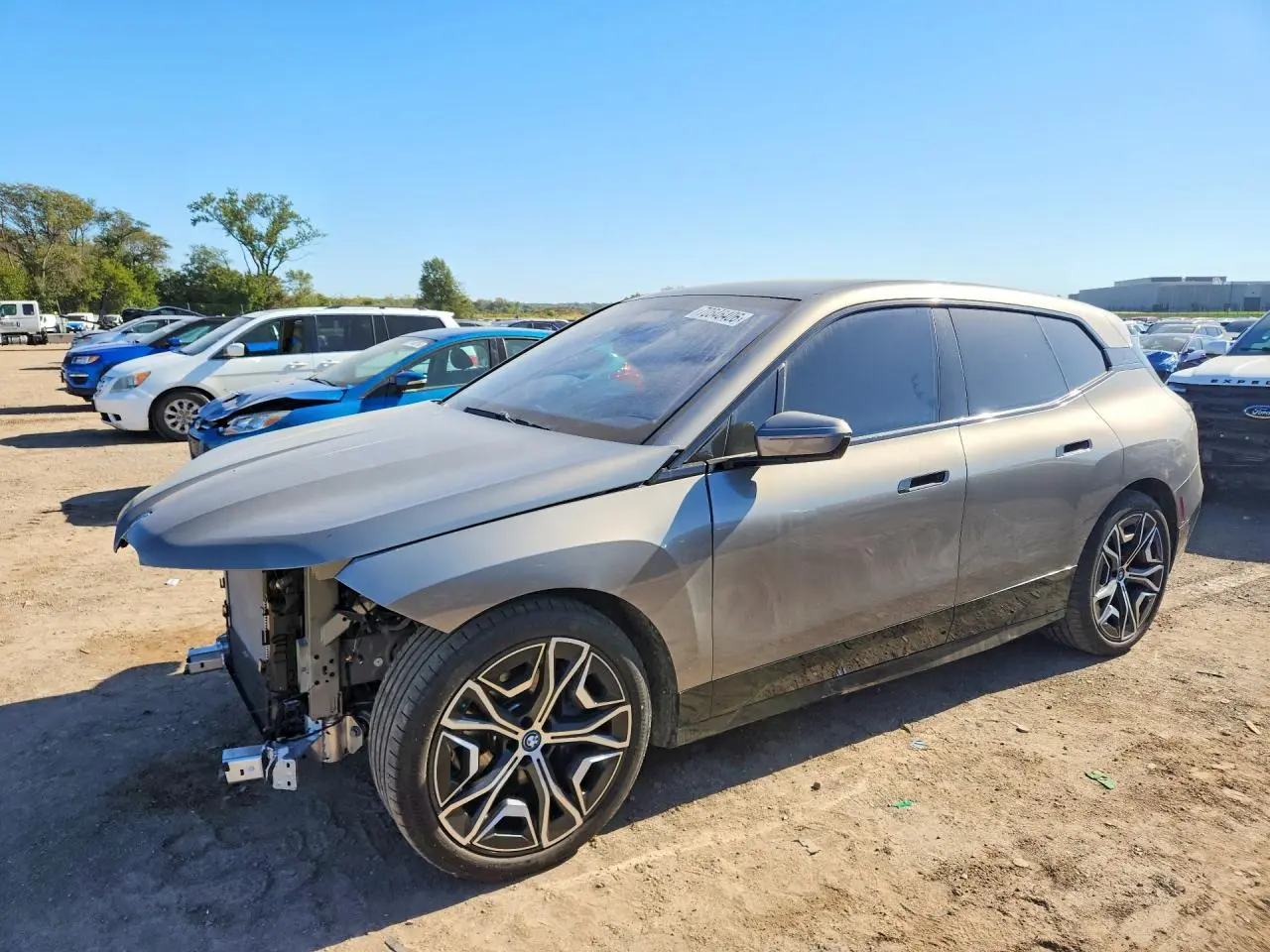 BMW Ix xDrive50 2025