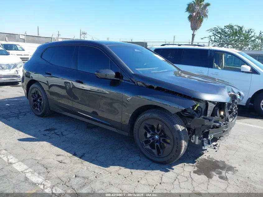 BMW Ix xDrive50 2024