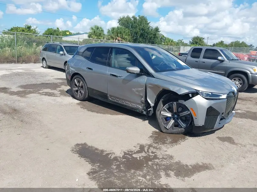BMW Ix xDrive50 2024