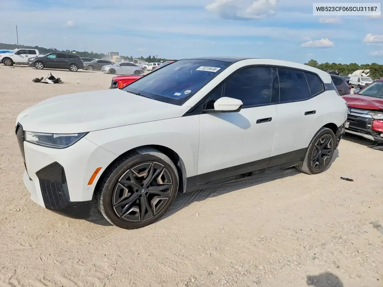 BMW Ix xDrive50 2025