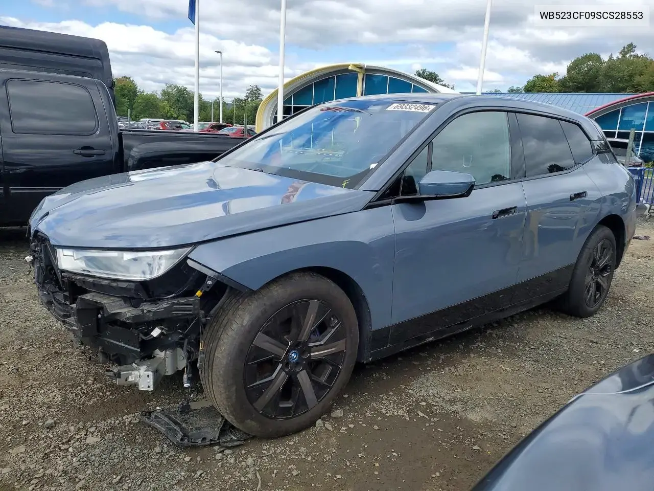 BMW Ix xDrive50 2025