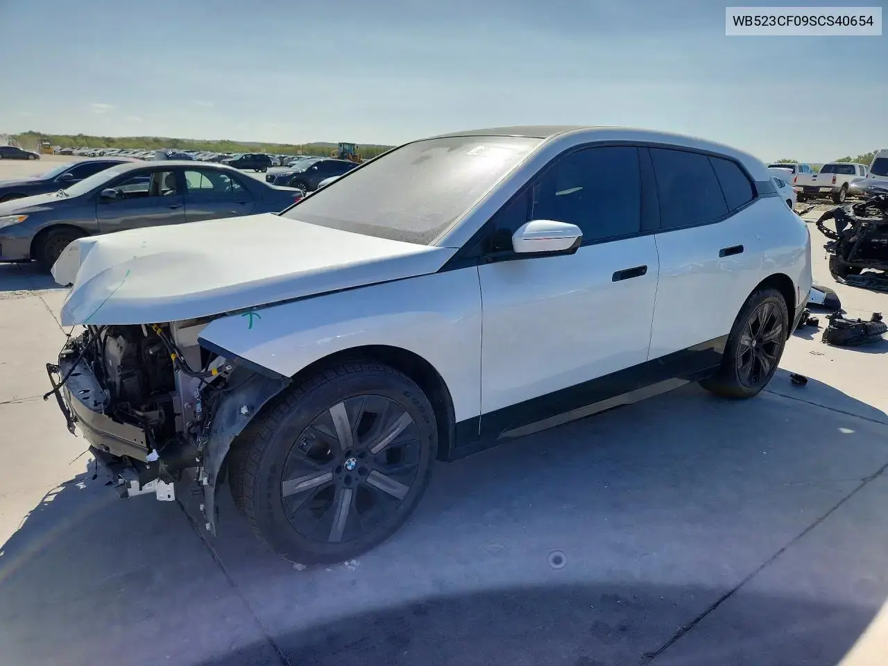 BMW Ix xDrive50 2025