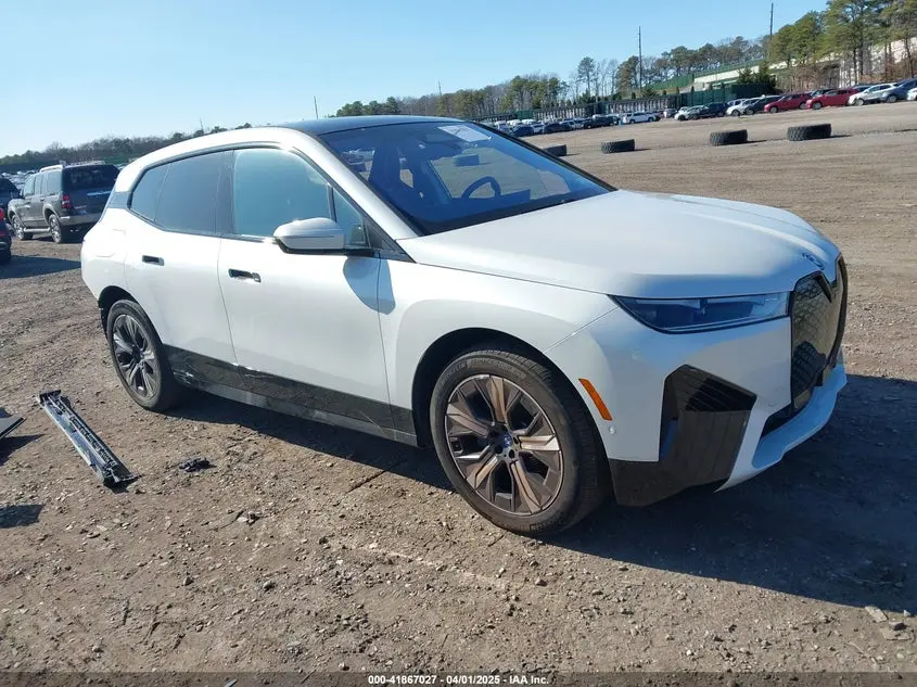 BMW Ix xDrive50 2023