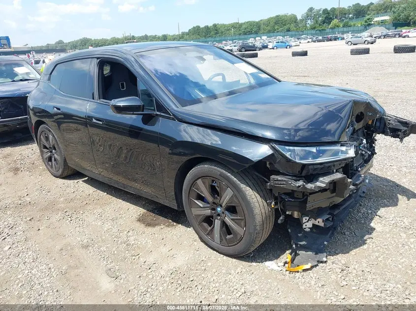 BMW Ix M60 2024