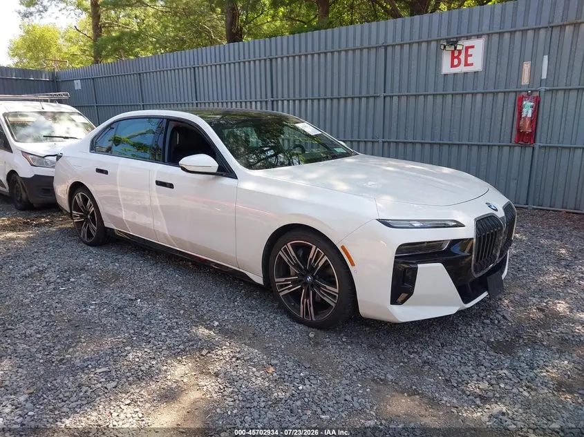 BMW 760I xDrive 2024